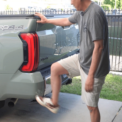 Tundra Rear Bed Step Retractable Aluminum Truck Tailgate Step Folding Bumper Step for Toyota