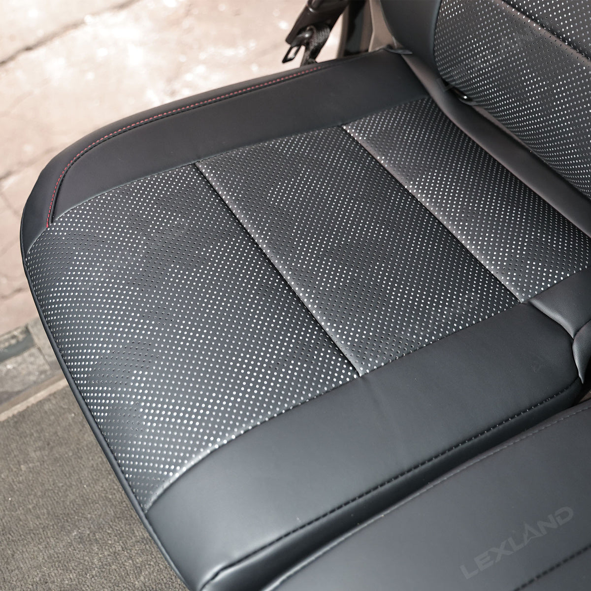 Camo Seat Covers for Ford F-150 Crew Cab XL/ XLT, Custom Interior Upgrade Seat Protection