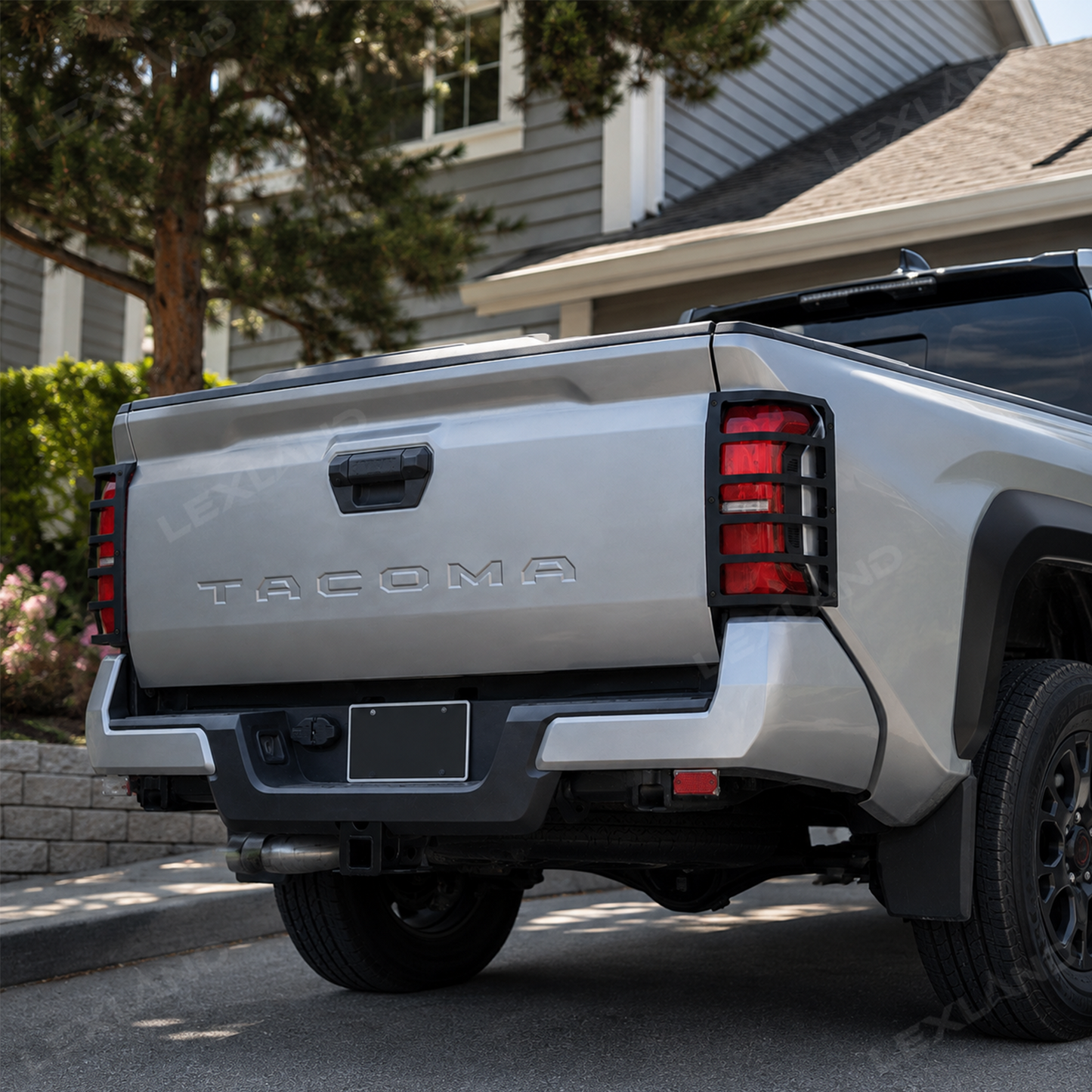 Tacoma Tailgate Tail Light Protective Cover Trim Metal Rear Taillight Covers 2PCS for Toyota
